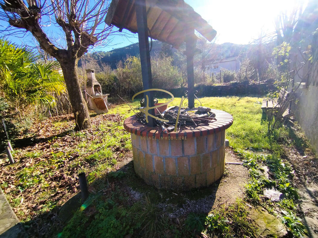 Maison à SAINT-AMBROIX