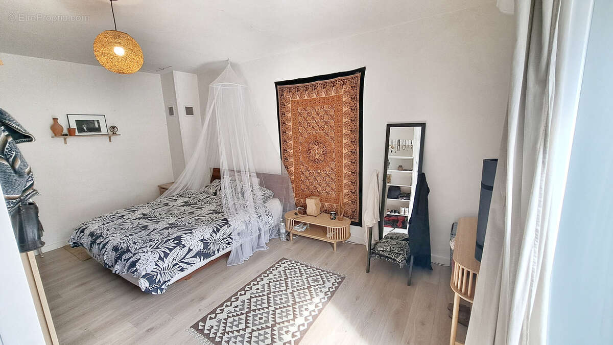 Appartement à GANGES