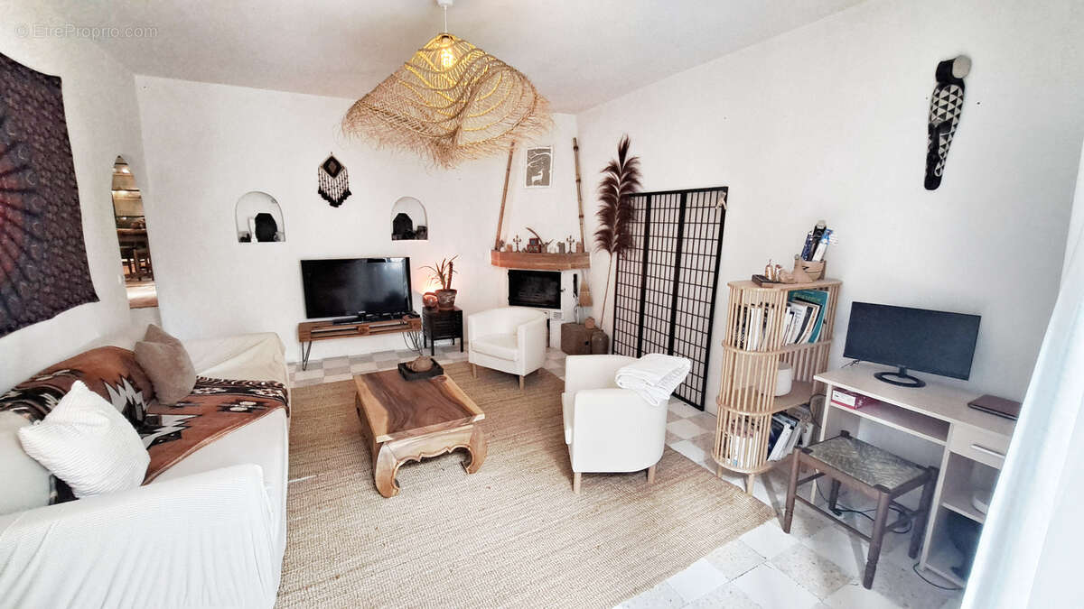 Appartement à GANGES