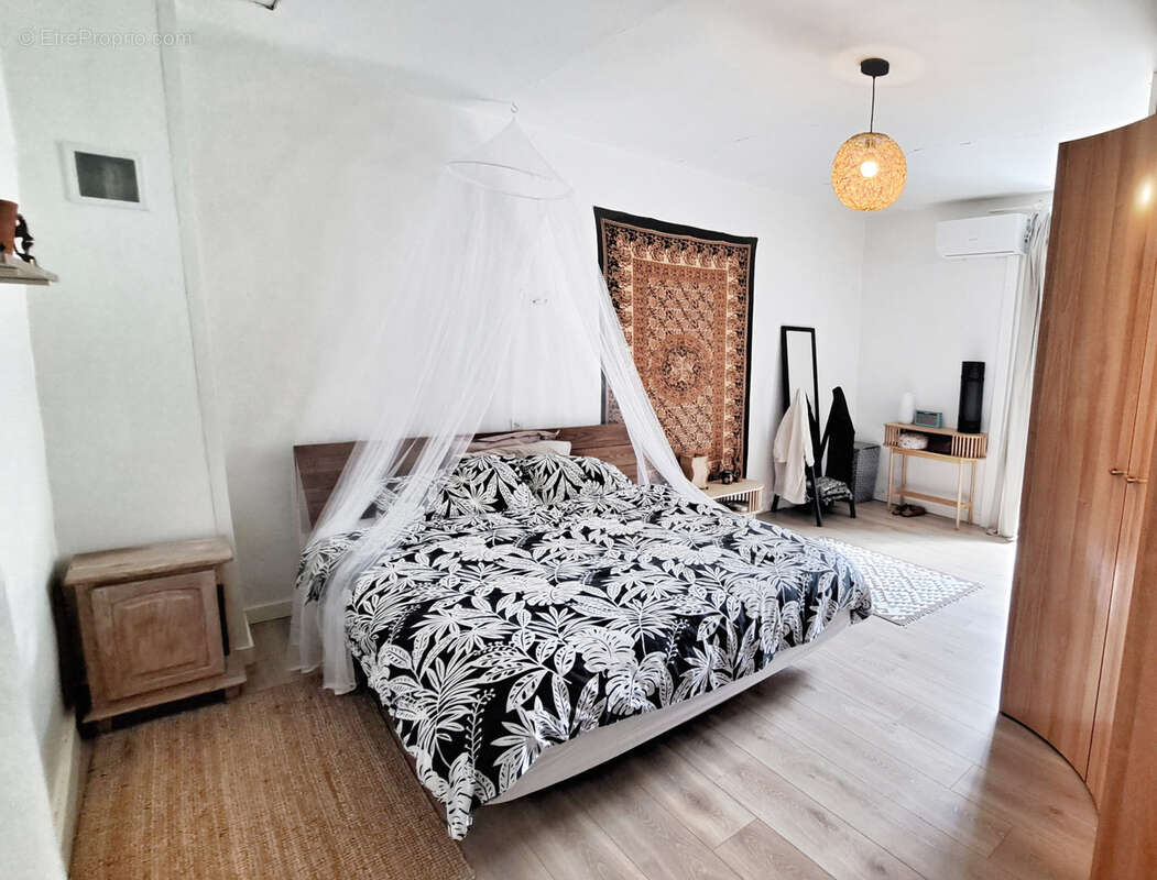 Appartement à GANGES