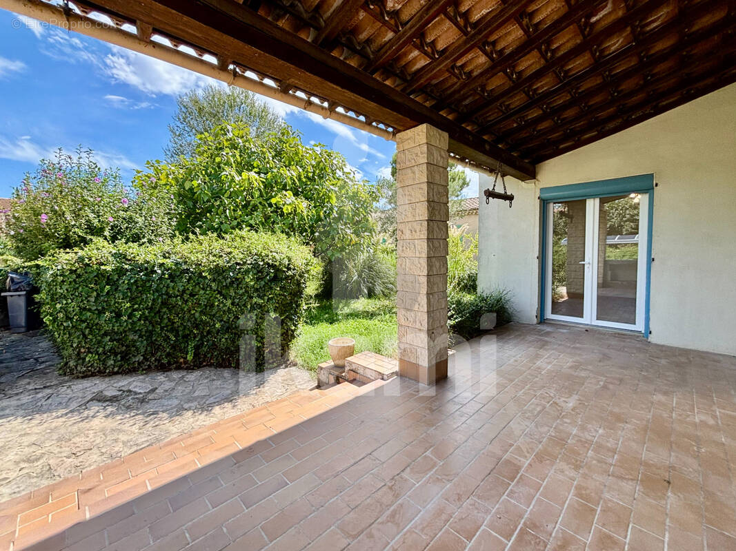 Maison à ROQUEMAURE