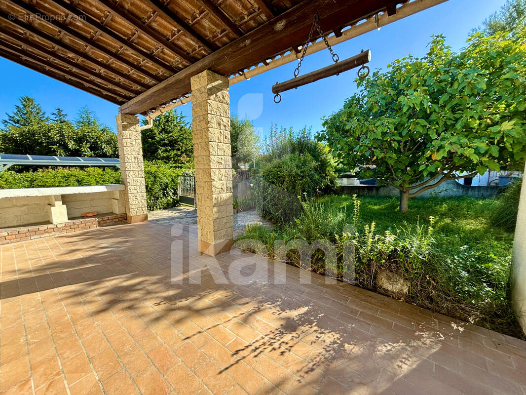 Maison à ROQUEMAURE