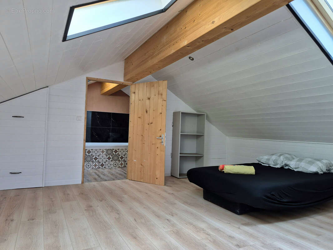 Maison à SAINT-CERGUES