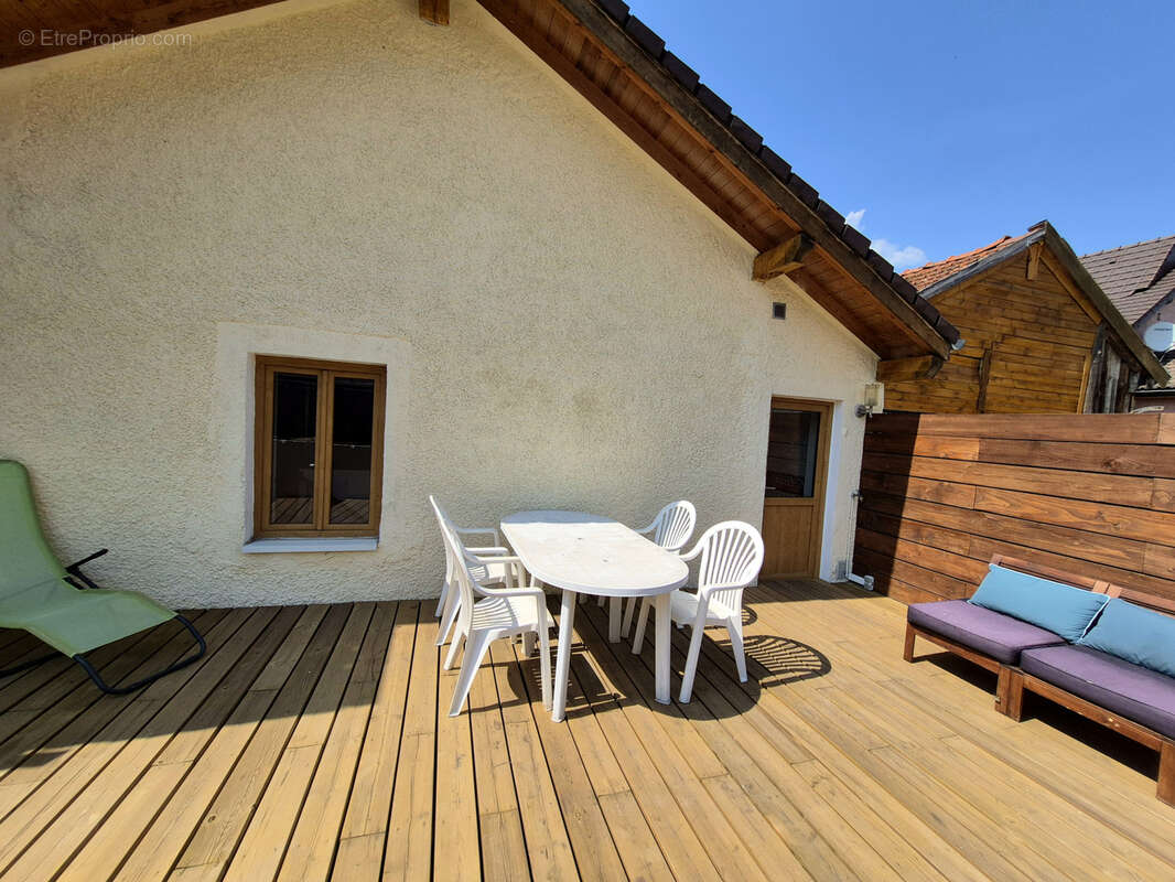 Maison à SAINT-CERGUES