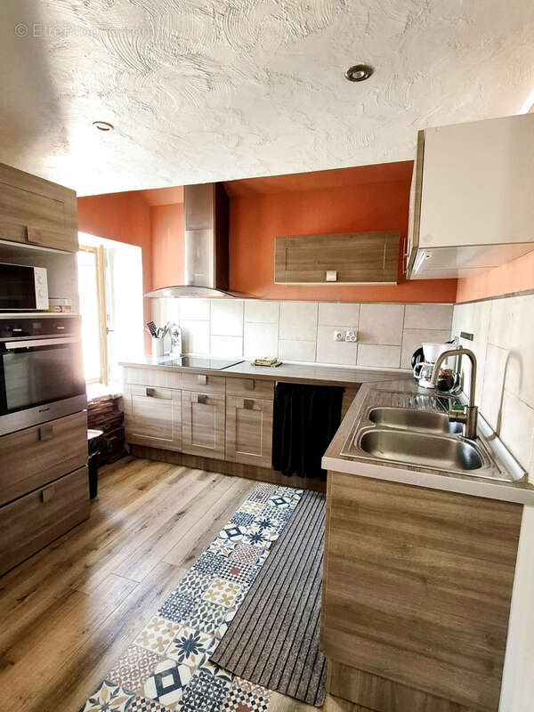 Maison à SAINT-CERGUES