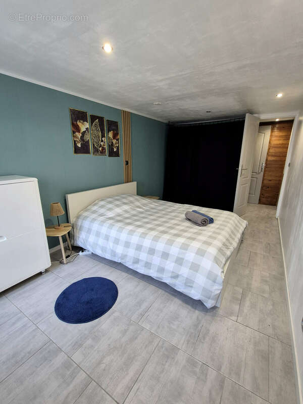 Maison à SAINT-CERGUES