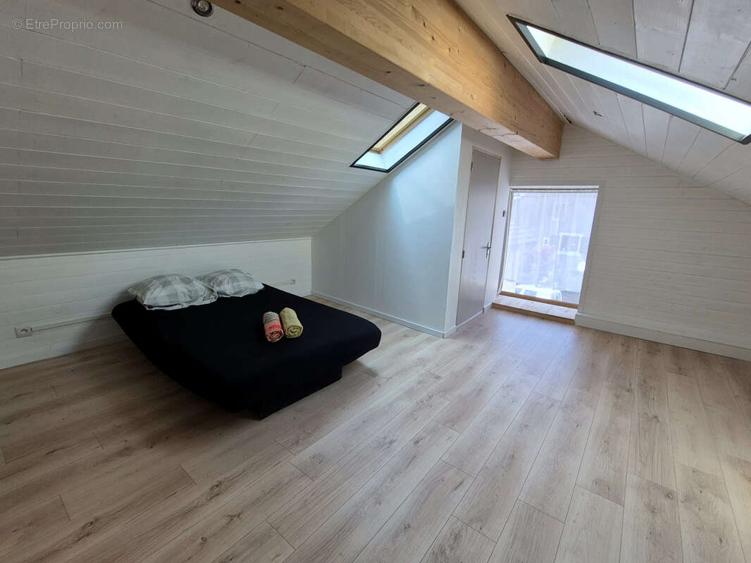 Maison à SAINT-CERGUES