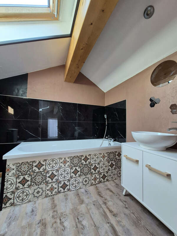 Maison à SAINT-CERGUES