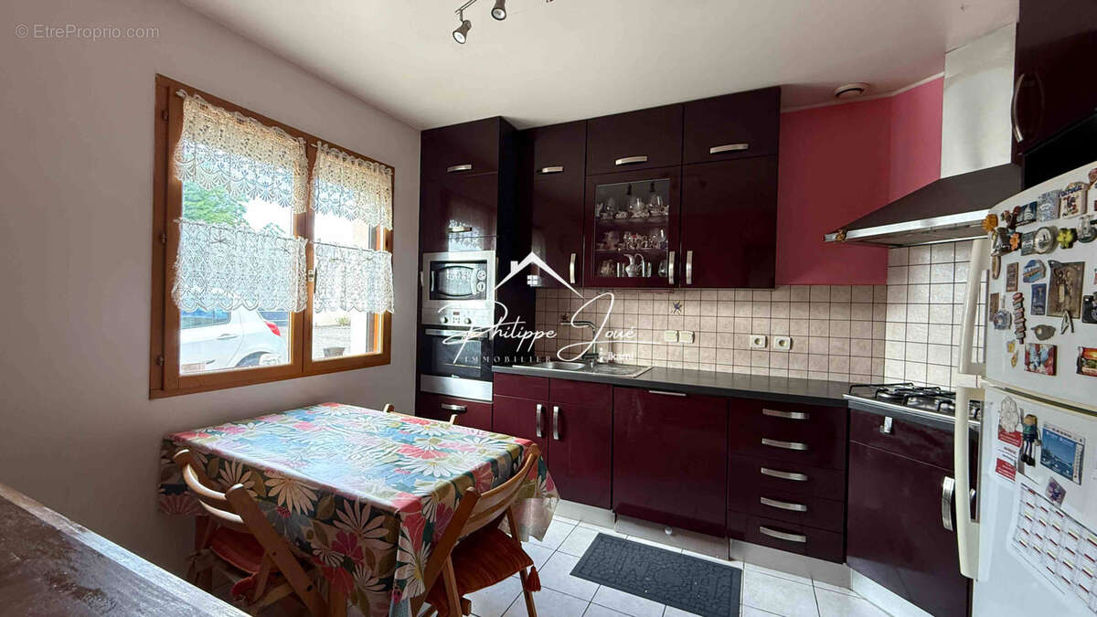 Maison à MALAY-LE-PETIT