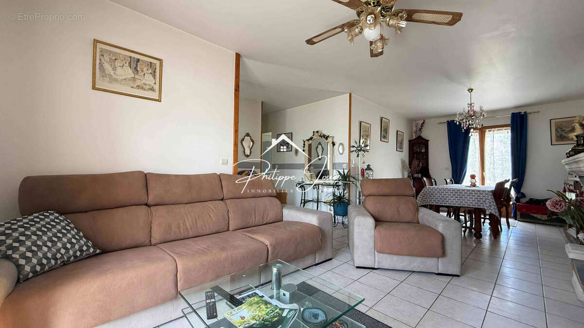 Maison à MALAY-LE-PETIT