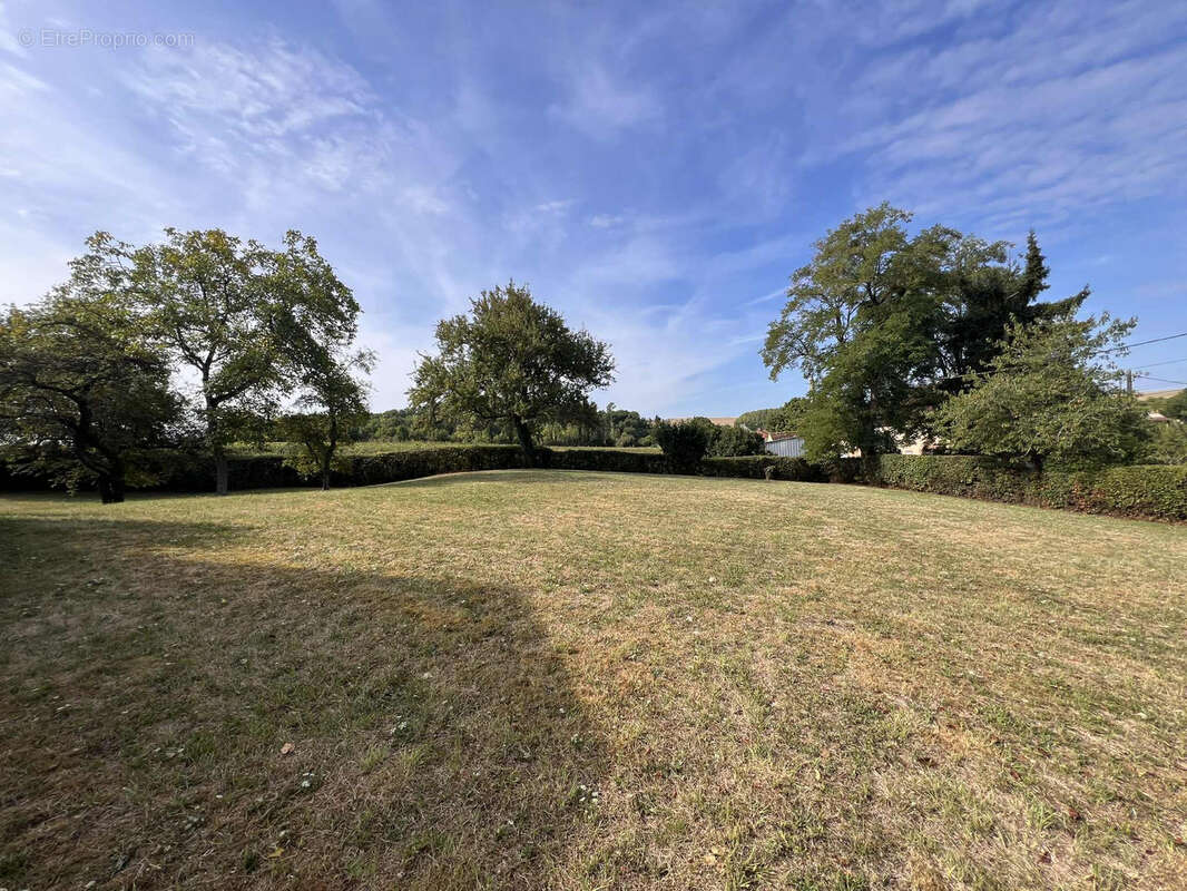 Maison à SAINT-MAURICE-LE-VIEIL