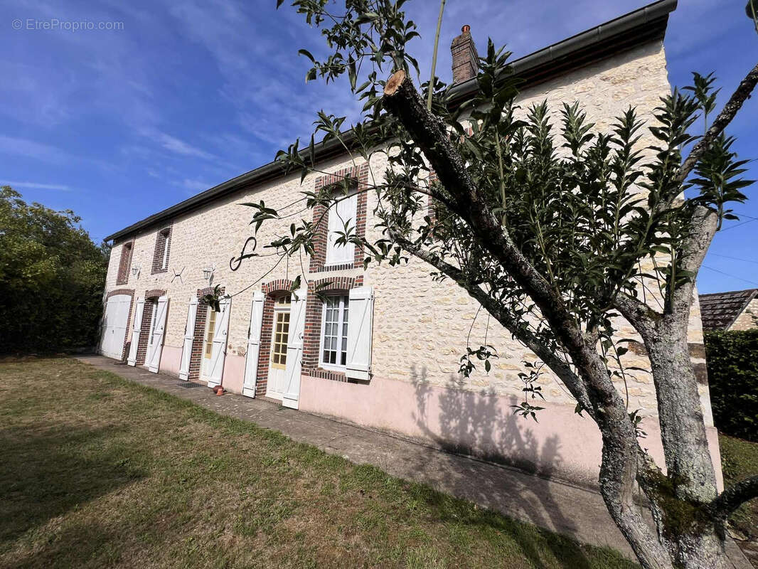 Maison à SAINT-MAURICE-LE-VIEIL