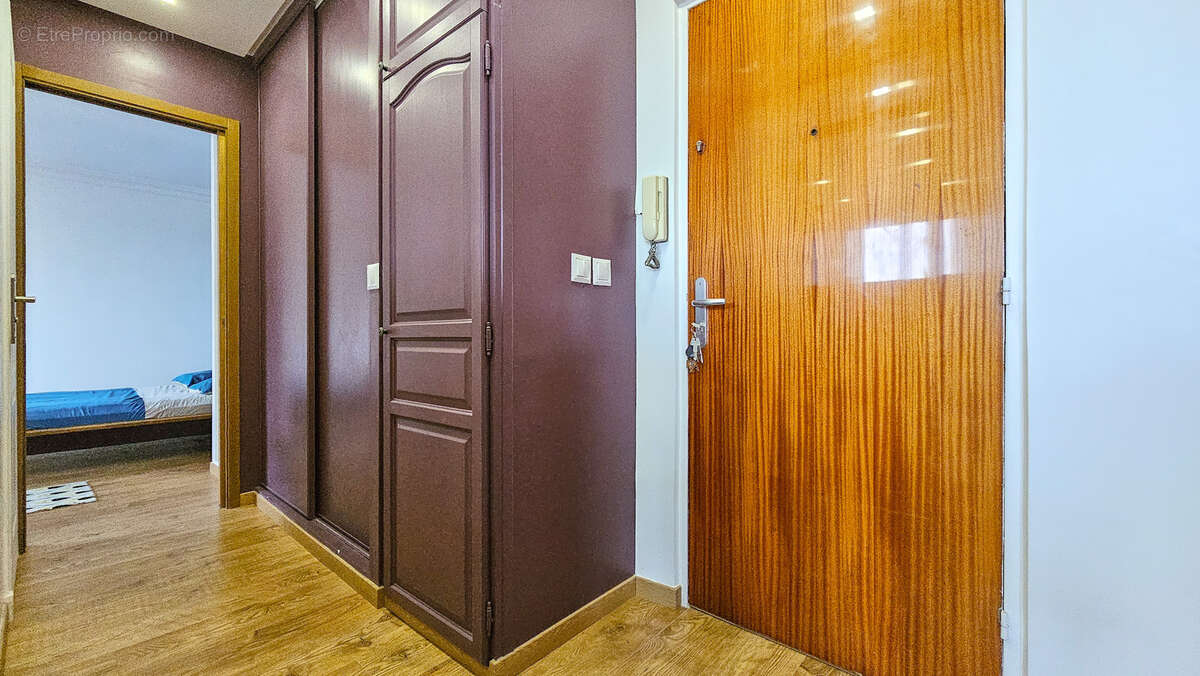 Appartement à SARTROUVILLE