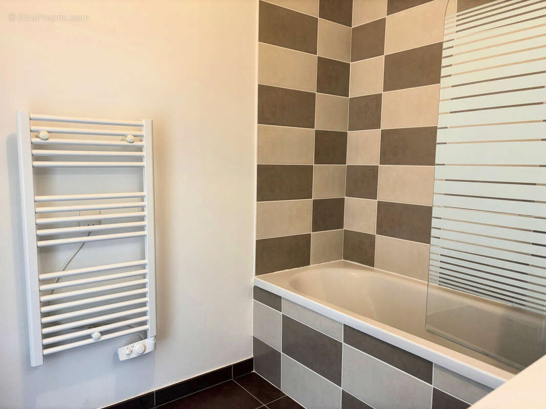 Appartement à SAINT-CYR-SUR-LOIRE