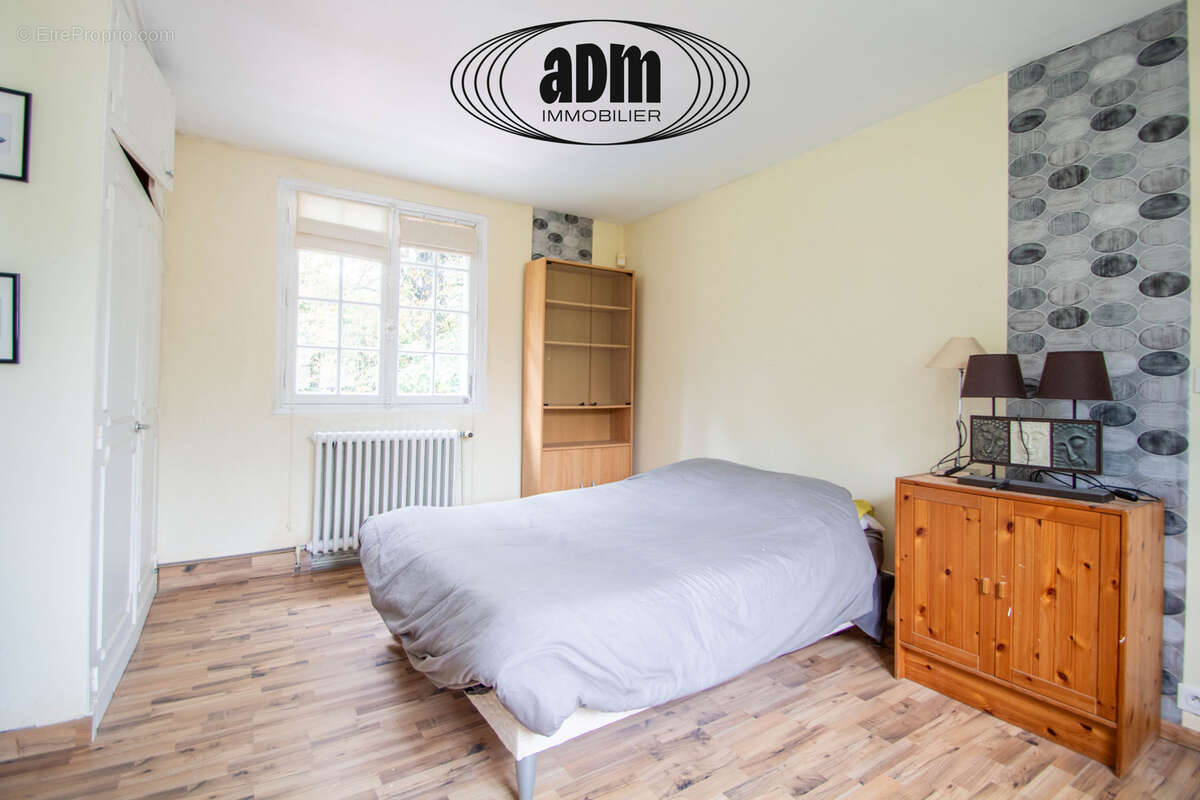 Maison à COUILLY-PONT-AUX-DAMES