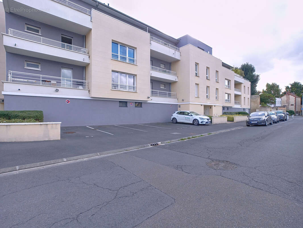 Appartement à MONDEVILLE