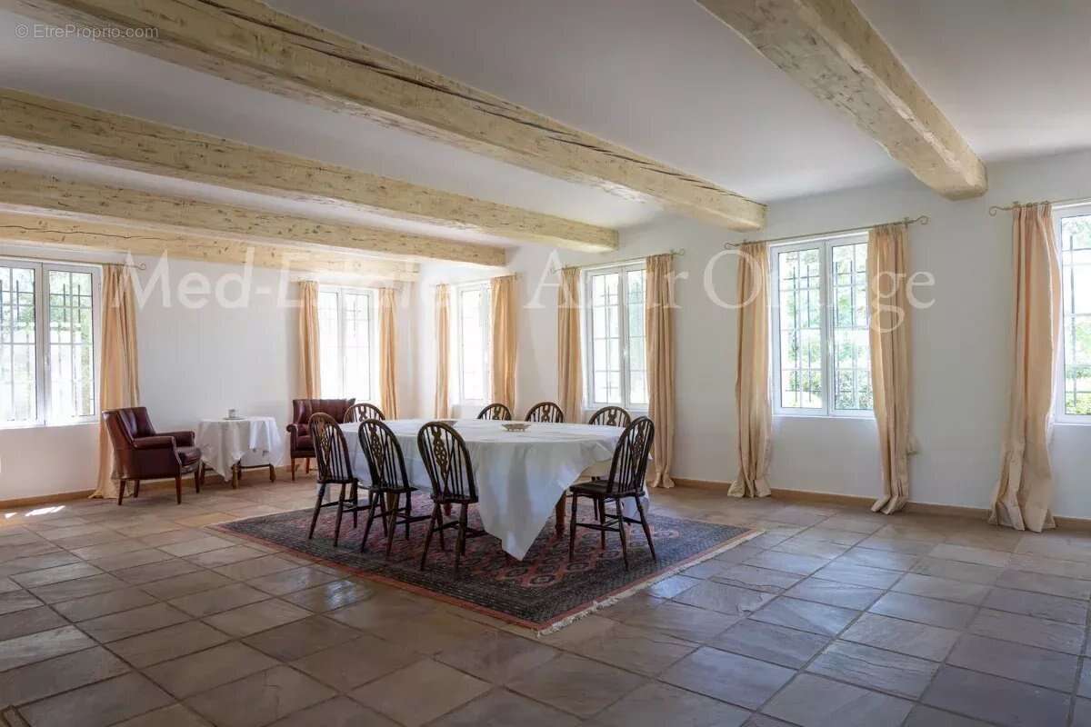 Maison à LE CANNET-DES-MAURES