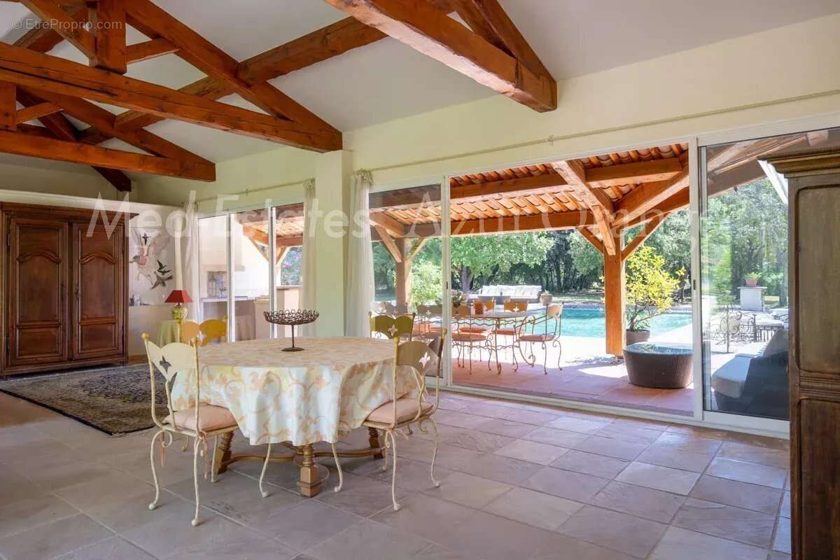 Maison à LE CANNET-DES-MAURES