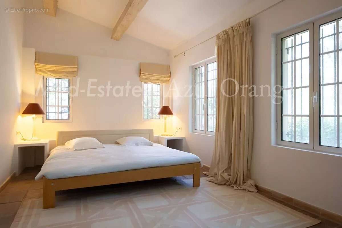 Maison à LE CANNET-DES-MAURES