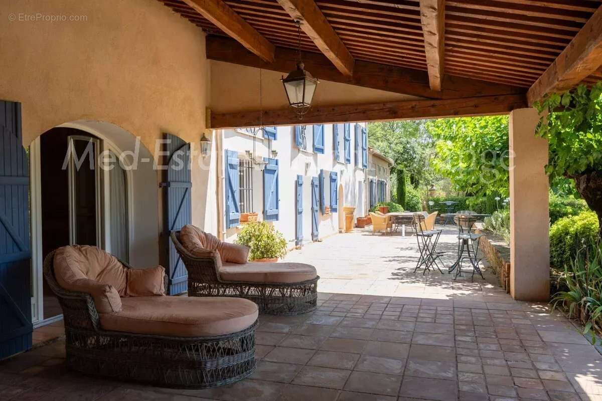 Maison à LE CANNET-DES-MAURES