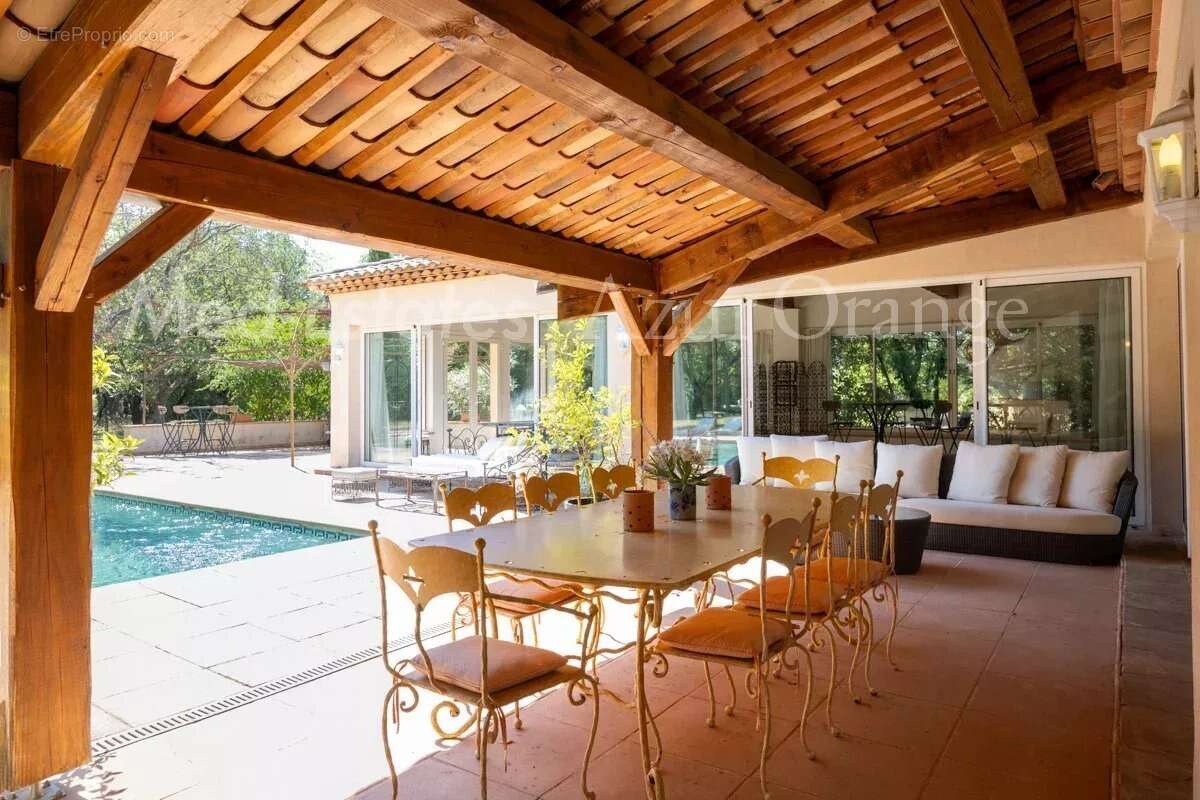 Maison à LE CANNET-DES-MAURES