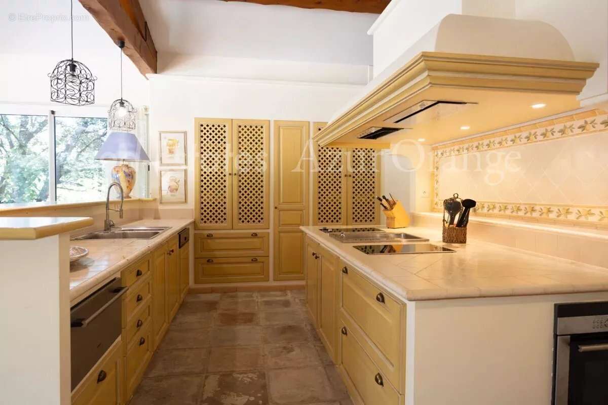 Maison à LE CANNET-DES-MAURES