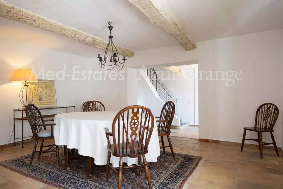 Maison à LE CANNET-DES-MAURES