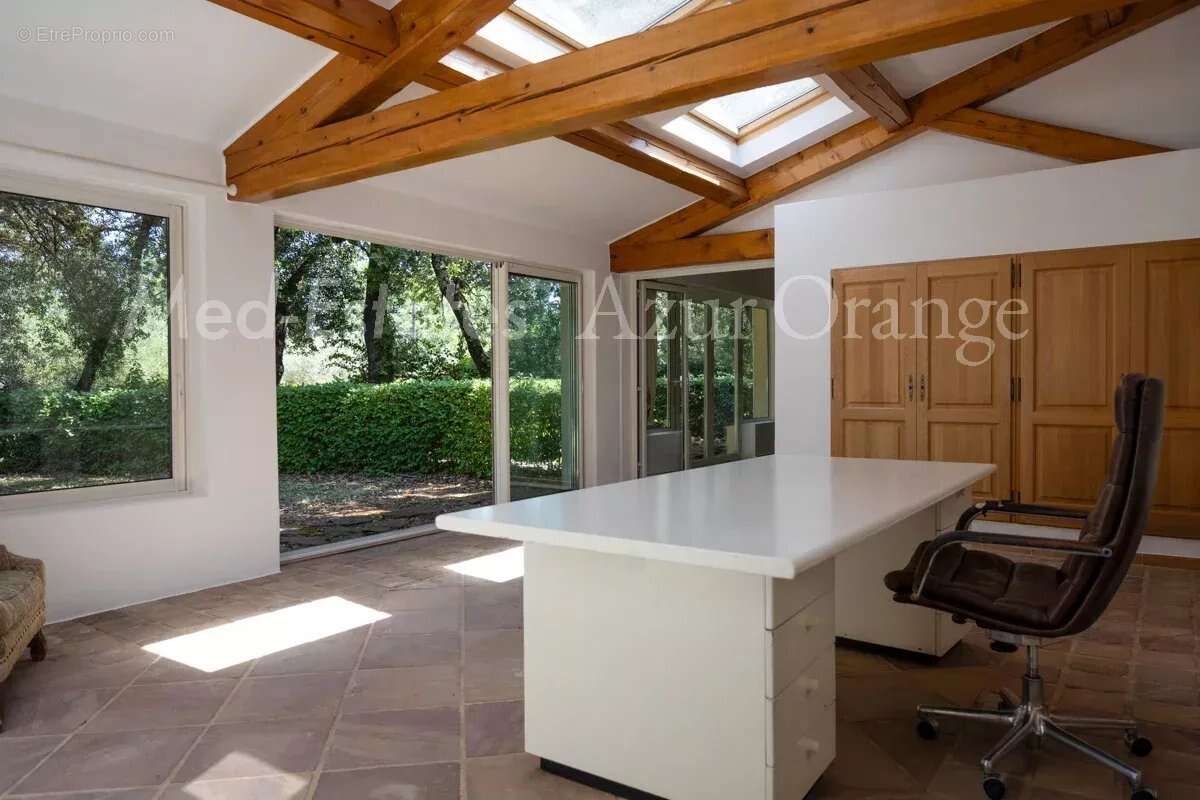 Maison à LE CANNET-DES-MAURES