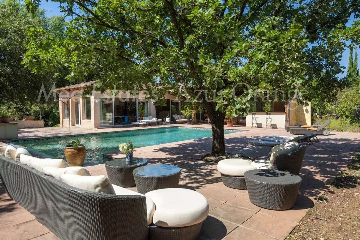 Maison à LE CANNET-DES-MAURES