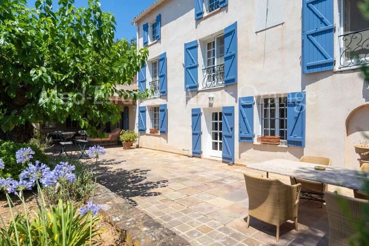 Maison à LE CANNET-DES-MAURES