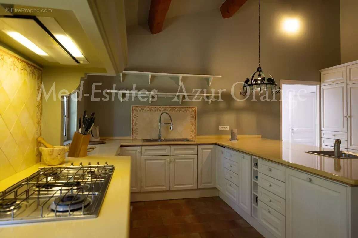 Maison à LE CANNET-DES-MAURES