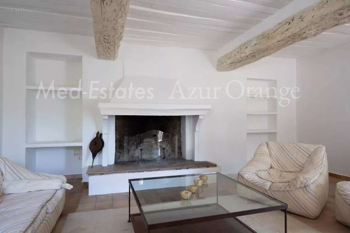 Maison à LE CANNET-DES-MAURES