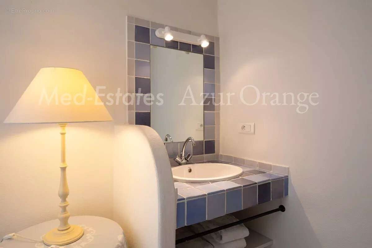 Maison à LE CANNET-DES-MAURES