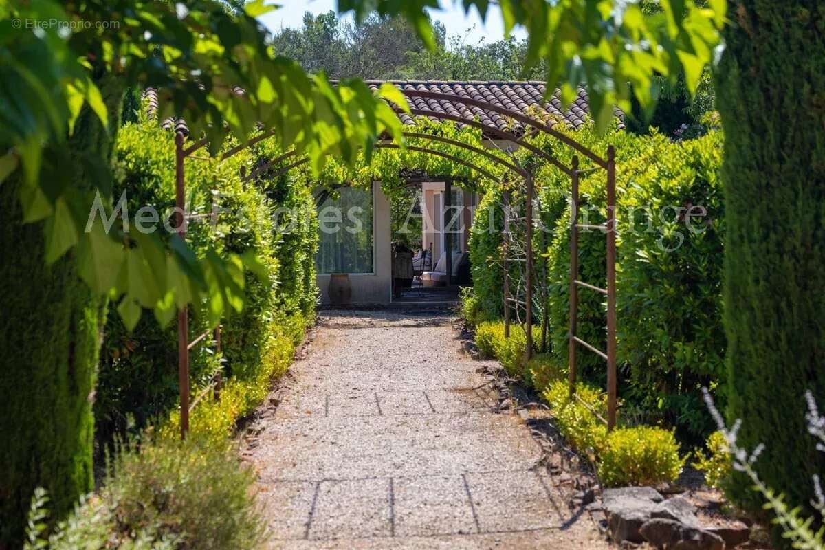 Maison à LE CANNET-DES-MAURES