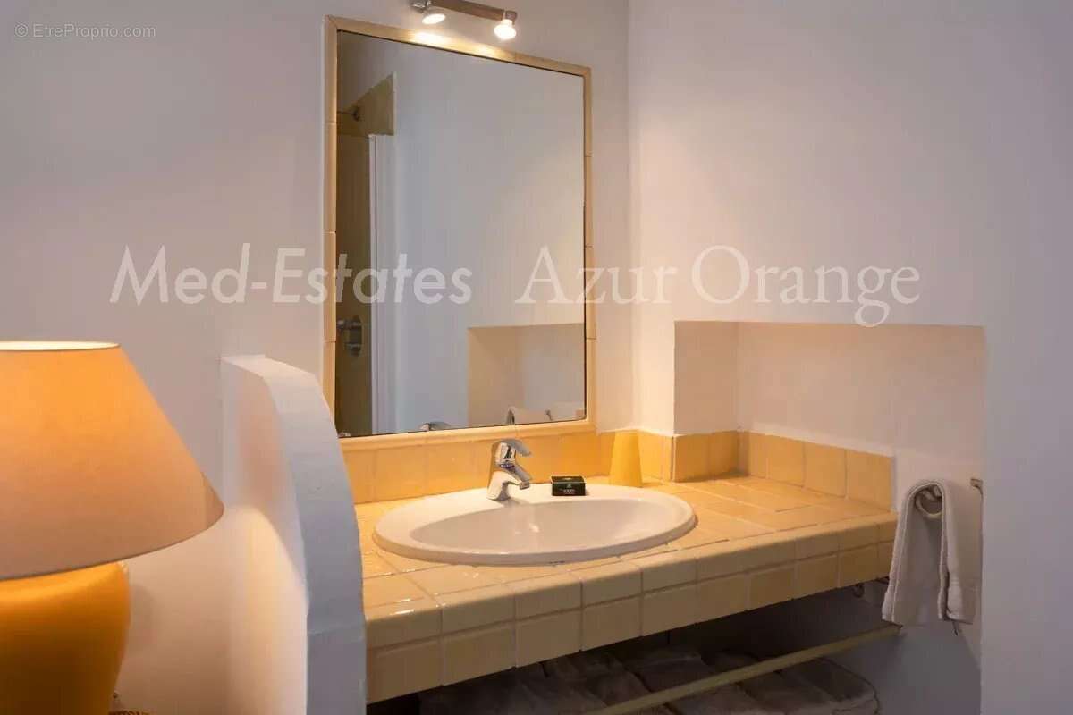 Maison à LE CANNET-DES-MAURES