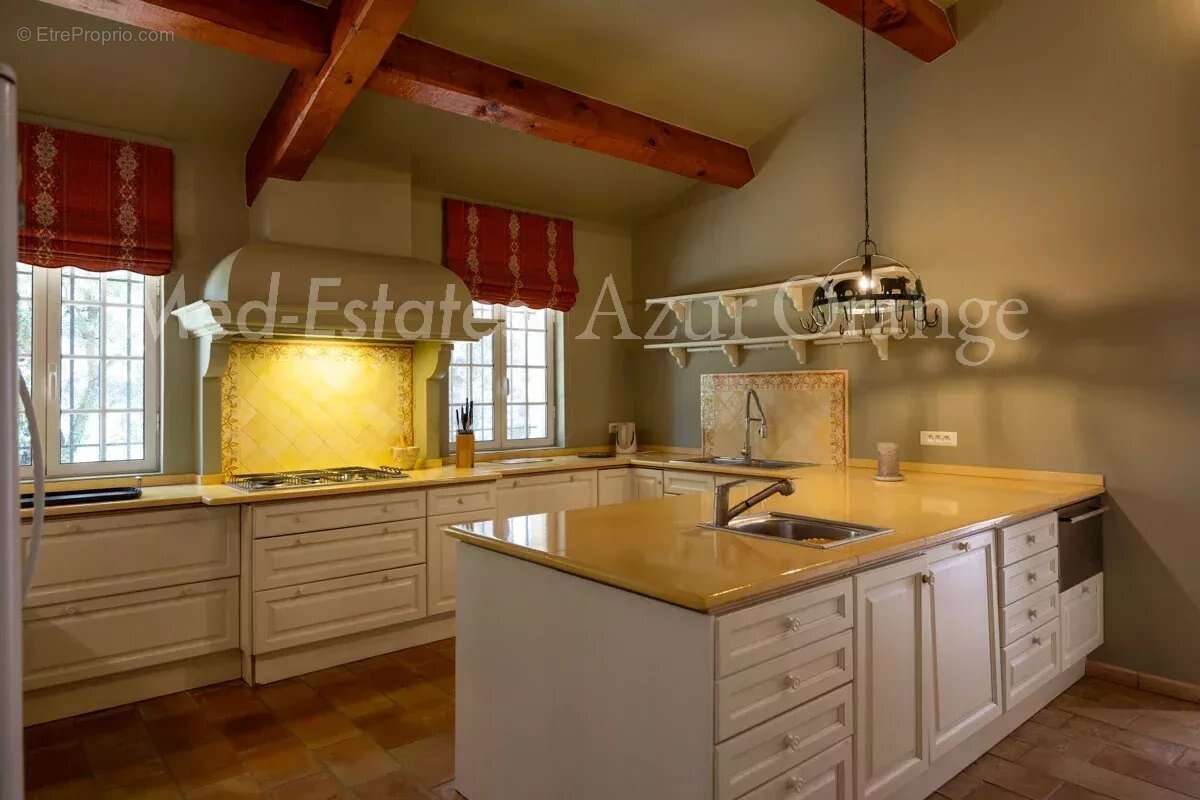 Maison à LE CANNET-DES-MAURES