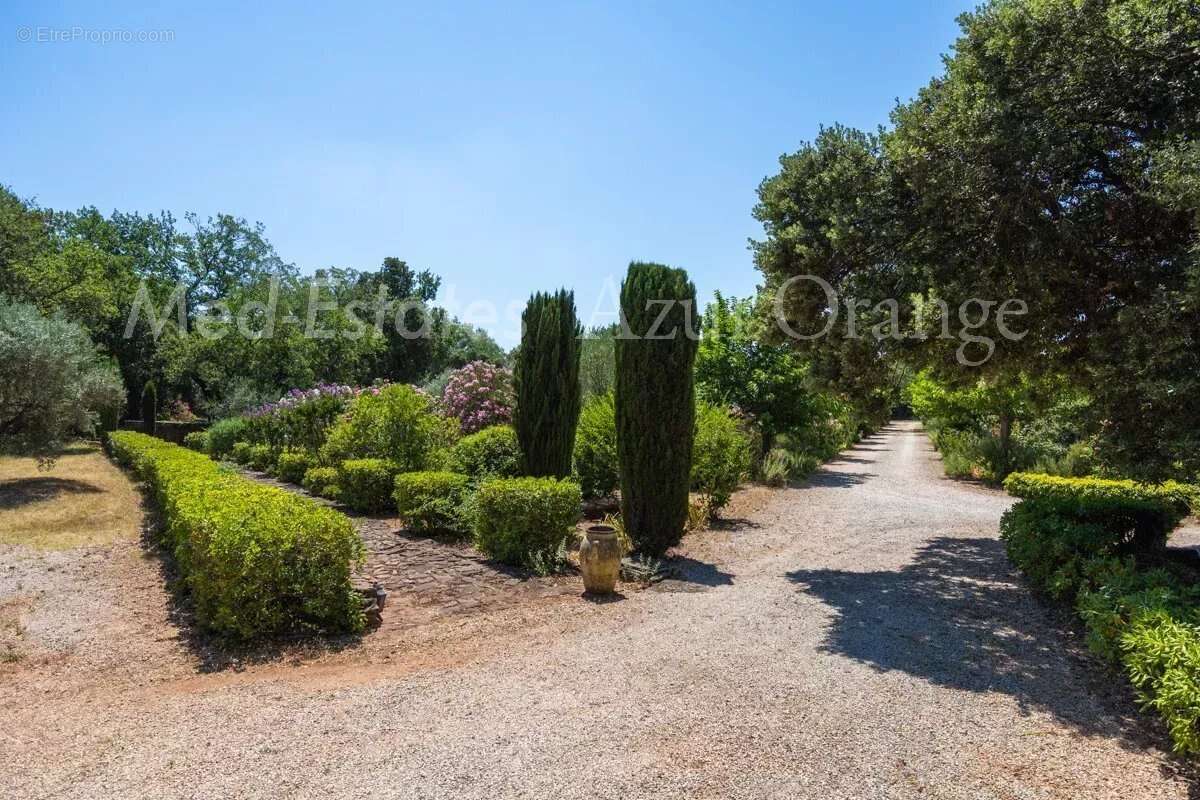 Maison à LE CANNET-DES-MAURES