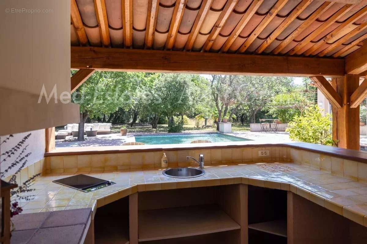 Maison à LE CANNET-DES-MAURES