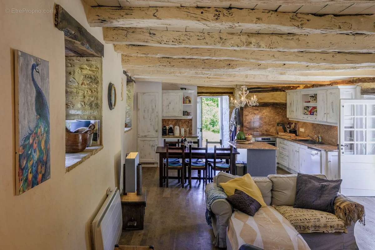 Maison à SAINT-POMPONT