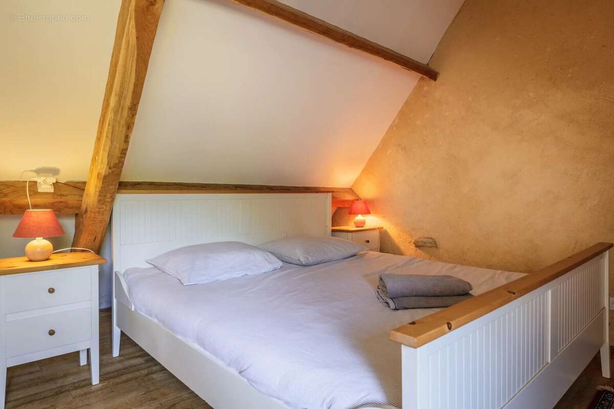 Maison à SAINT-POMPONT