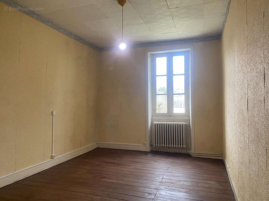 IMG6001 - Maison à SAINT-POMPONT