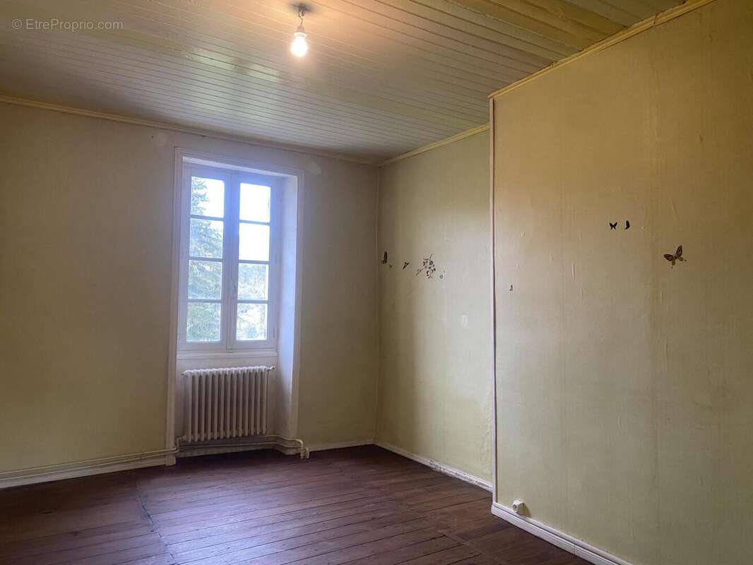 IMG6002 - Maison à SAINT-POMPONT