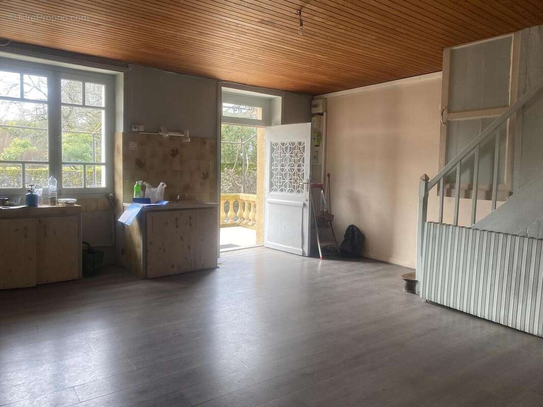 IMG6008 - Maison à SAINT-POMPONT