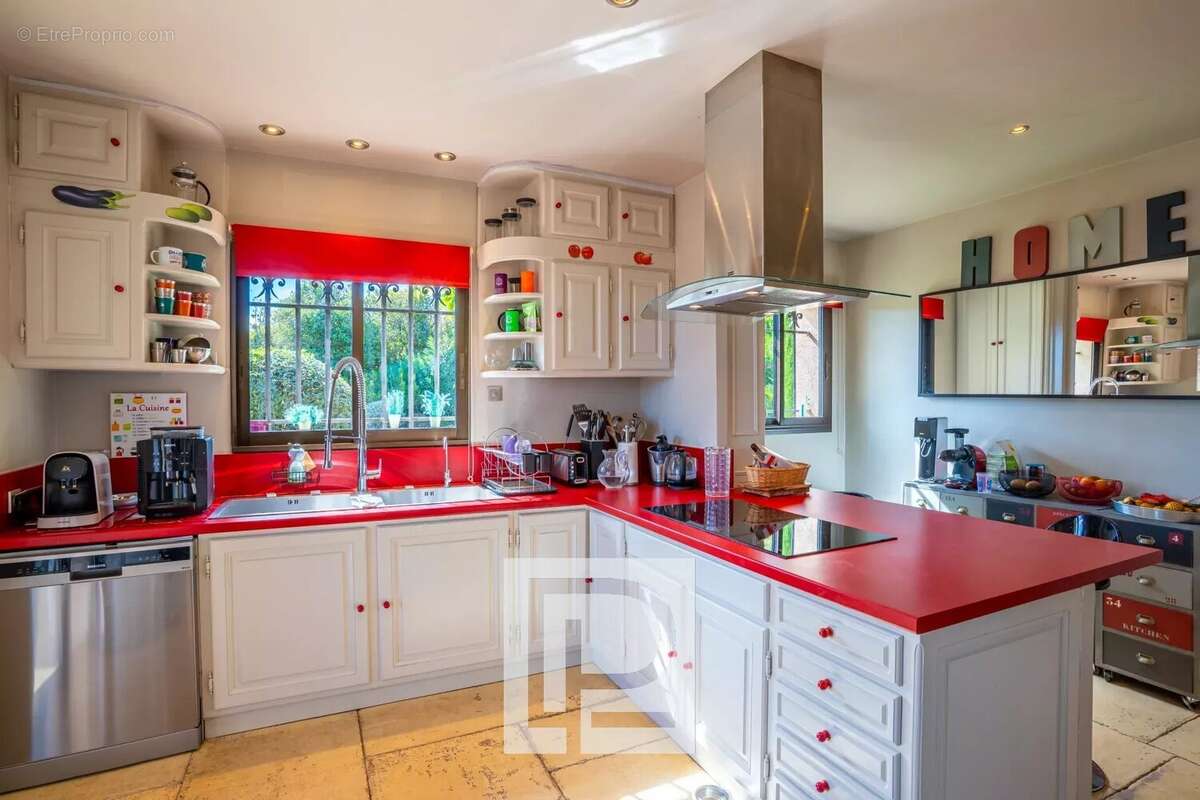 Maison à MOUANS-SARTOUX