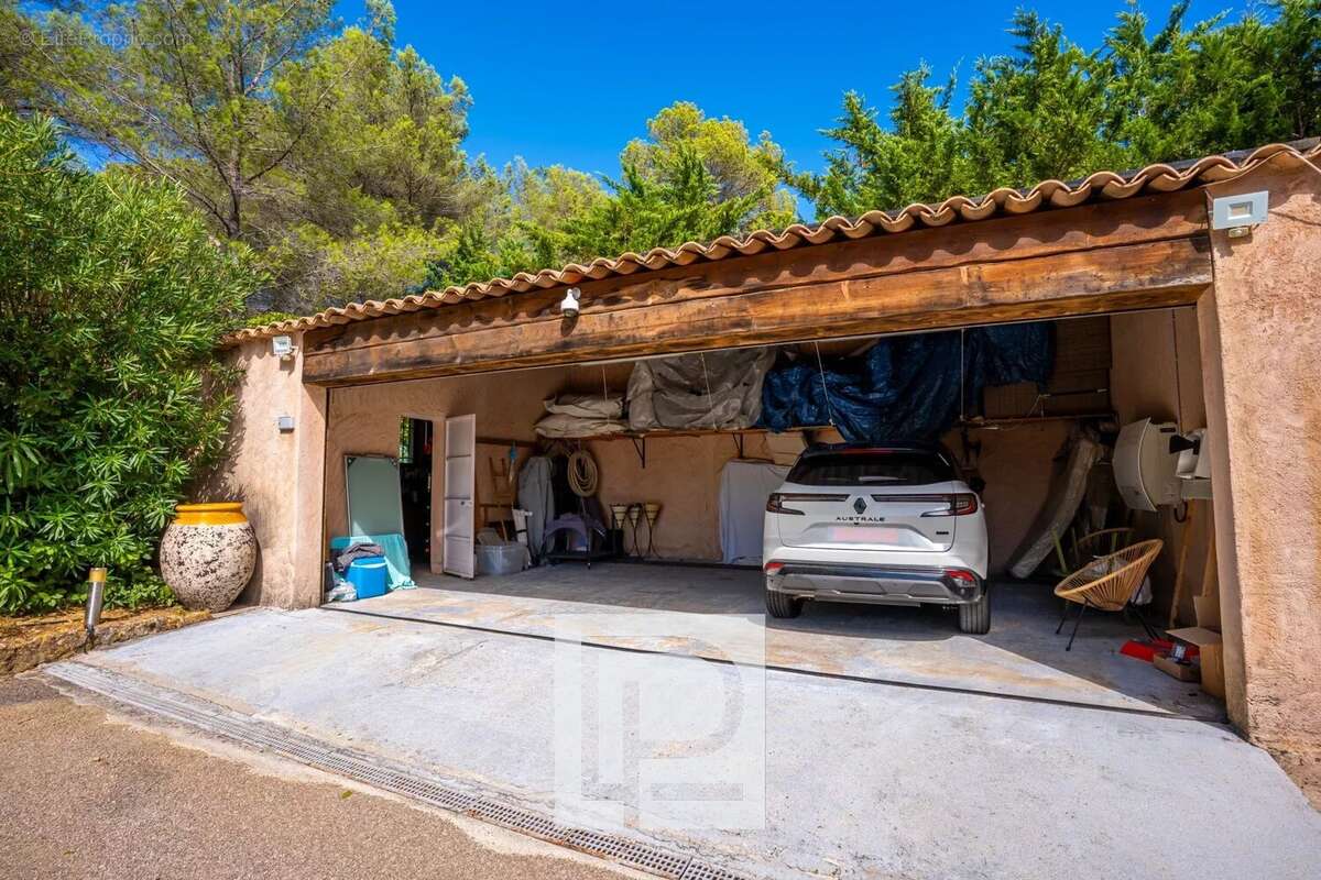 Maison à MOUANS-SARTOUX