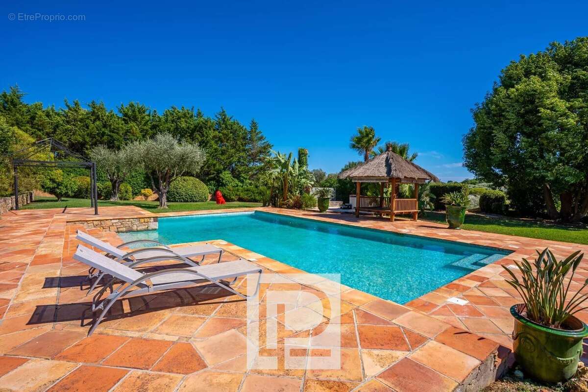 Maison à MOUANS-SARTOUX