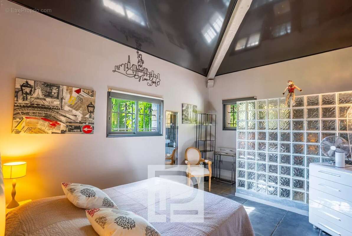 Maison à MOUANS-SARTOUX