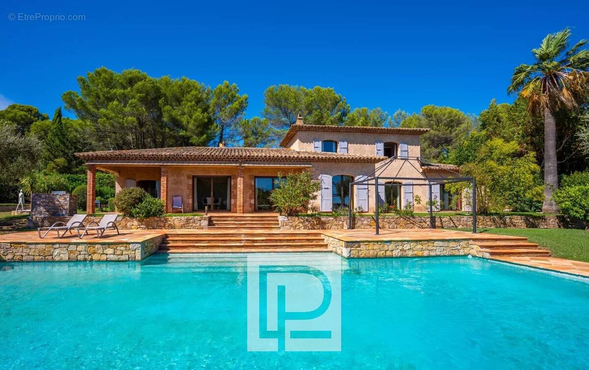 Maison à MOUANS-SARTOUX