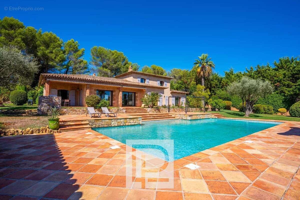 Maison à MOUANS-SARTOUX