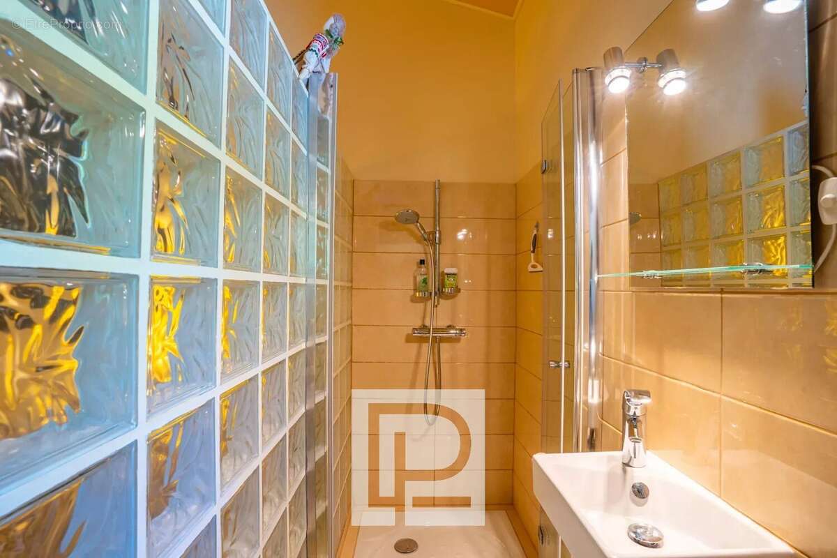 Maison à MOUANS-SARTOUX